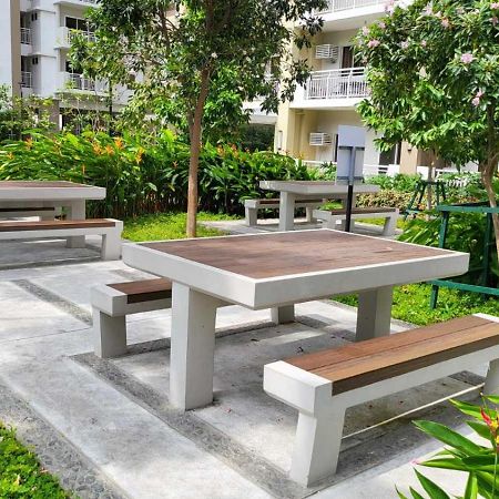 The Atherton- Spacious Modern Condo Unit In Paranaque Near The Airport, Makati, Bgc And Highways Paranaque City Bagian luar foto