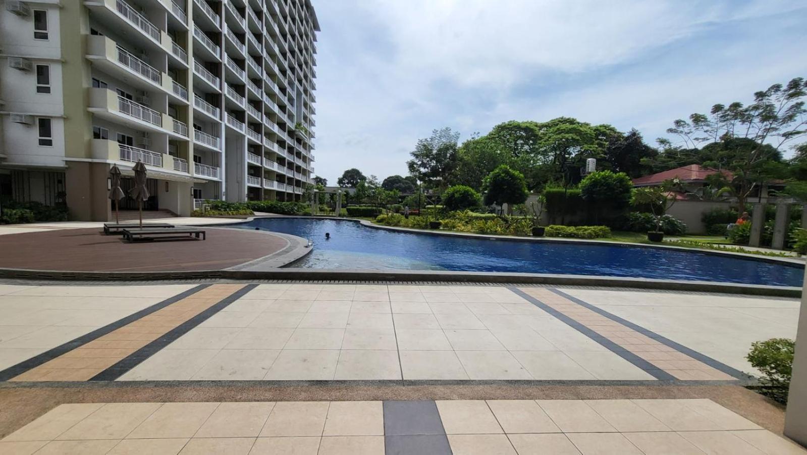 The Atherton- Spacious Modern Condo Unit In Paranaque Near The Airport, Makati, Bgc And Highways Paranaque City Bagian luar foto