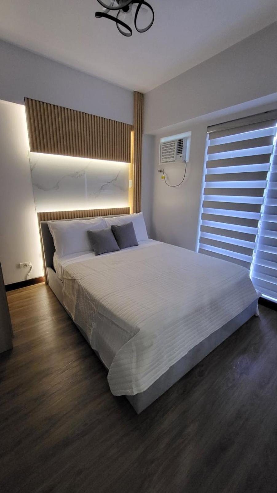 The Atherton- Spacious Modern Condo Unit In Paranaque Near The Airport, Makati, Bgc And Highways Paranaque City Bagian luar foto